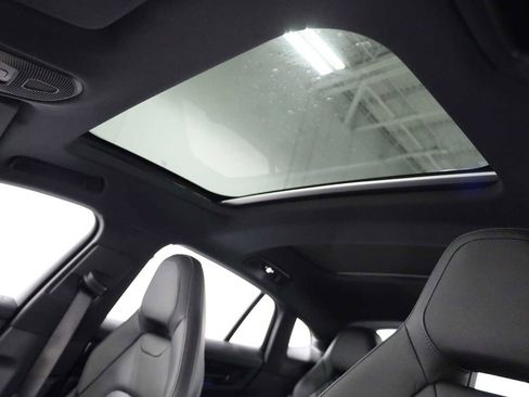 New 2026 Porsche Panamera image 19