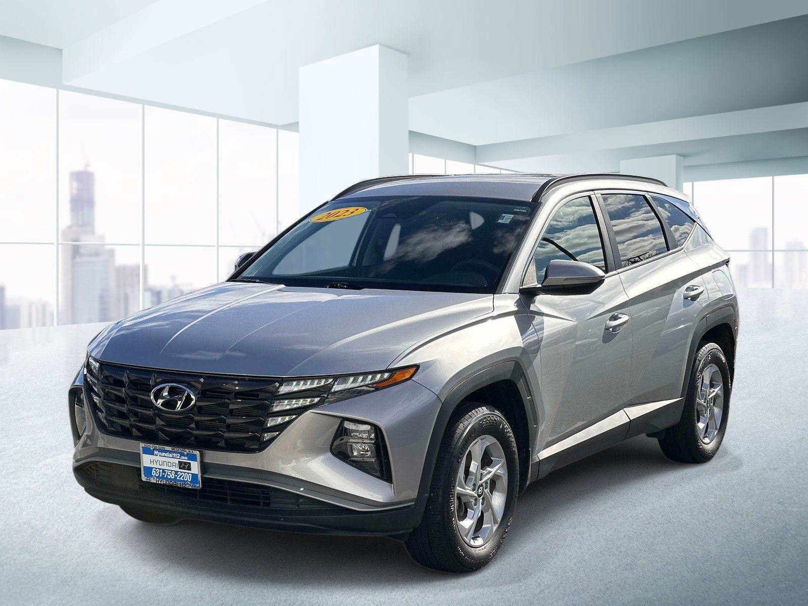 Used 2023 Hyundai Tucson SEL w/ Winter Package AWD/4WD image 1