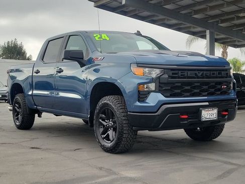 Used 2024 Chevrolet Silverado 1500 Custom Trail Boss AWD/4WD image 2