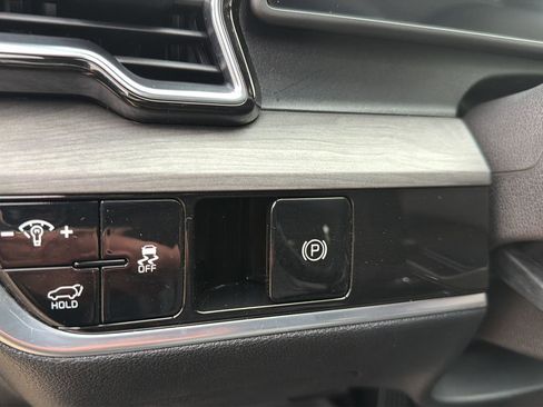 Used 2023 Kia Sportage X-Line w/ X-Line Premium Package image 12