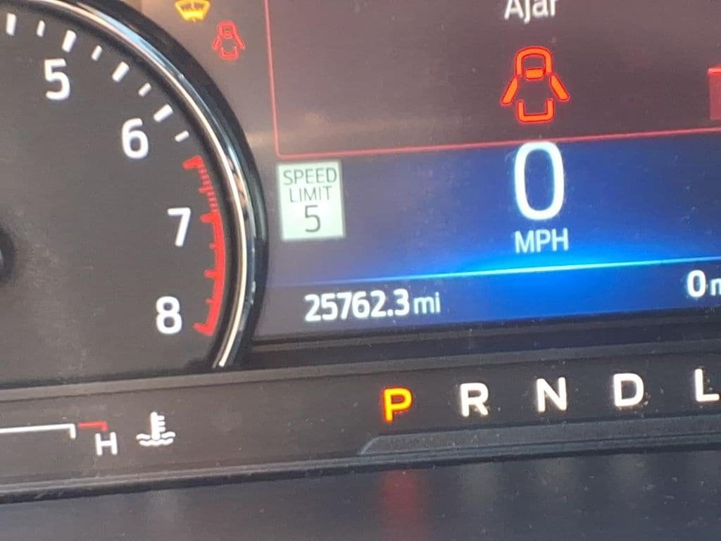 Used 2023 Ford Explorer XLT w/ Equipment Group 202A AWD/4WD image 31