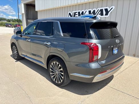 Used 2023 Hyundai Palisade Calligraphy AWD/4WD image 6