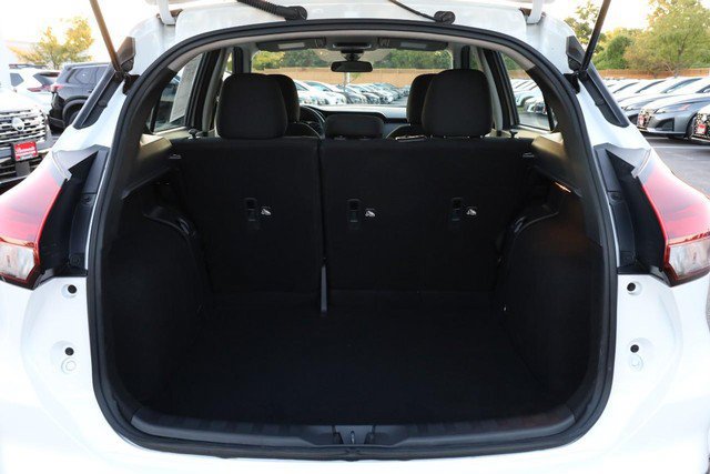 Certified 2025 Nissan Kicks Play S FWD image 6