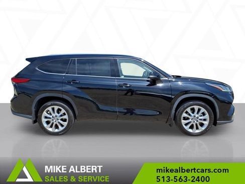 Used 2022 Toyota Highlander Limited AWD/4WD image 8