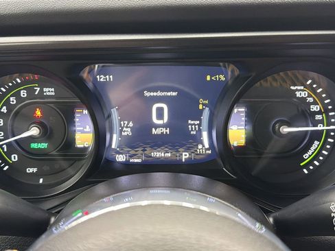 Used 2024 Jeep Wrangler Unlimited Sahara w/ Technology Group image 28