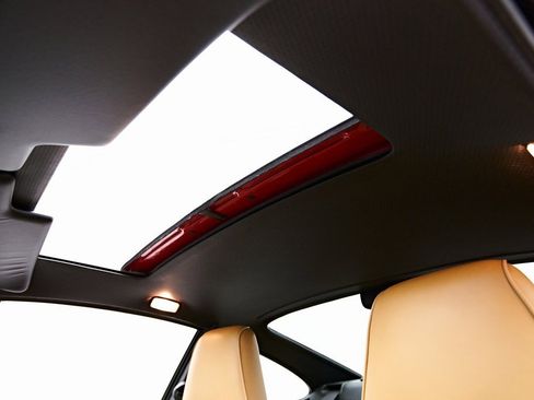 Used 1991 Porsche 911 Turbo image 35