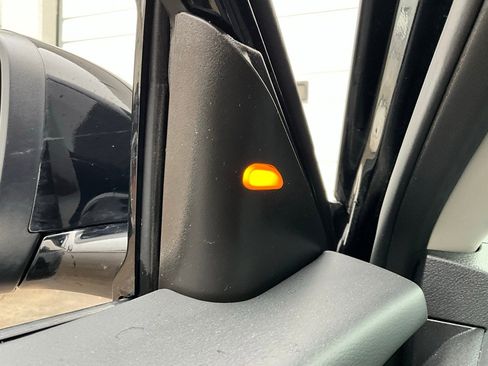 Used 2025 Nissan Altima 2.5 SR image 20