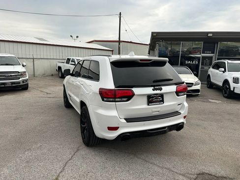 Used 2018 Jeep Grand Cherokee SRT AWD/4WD image 3
