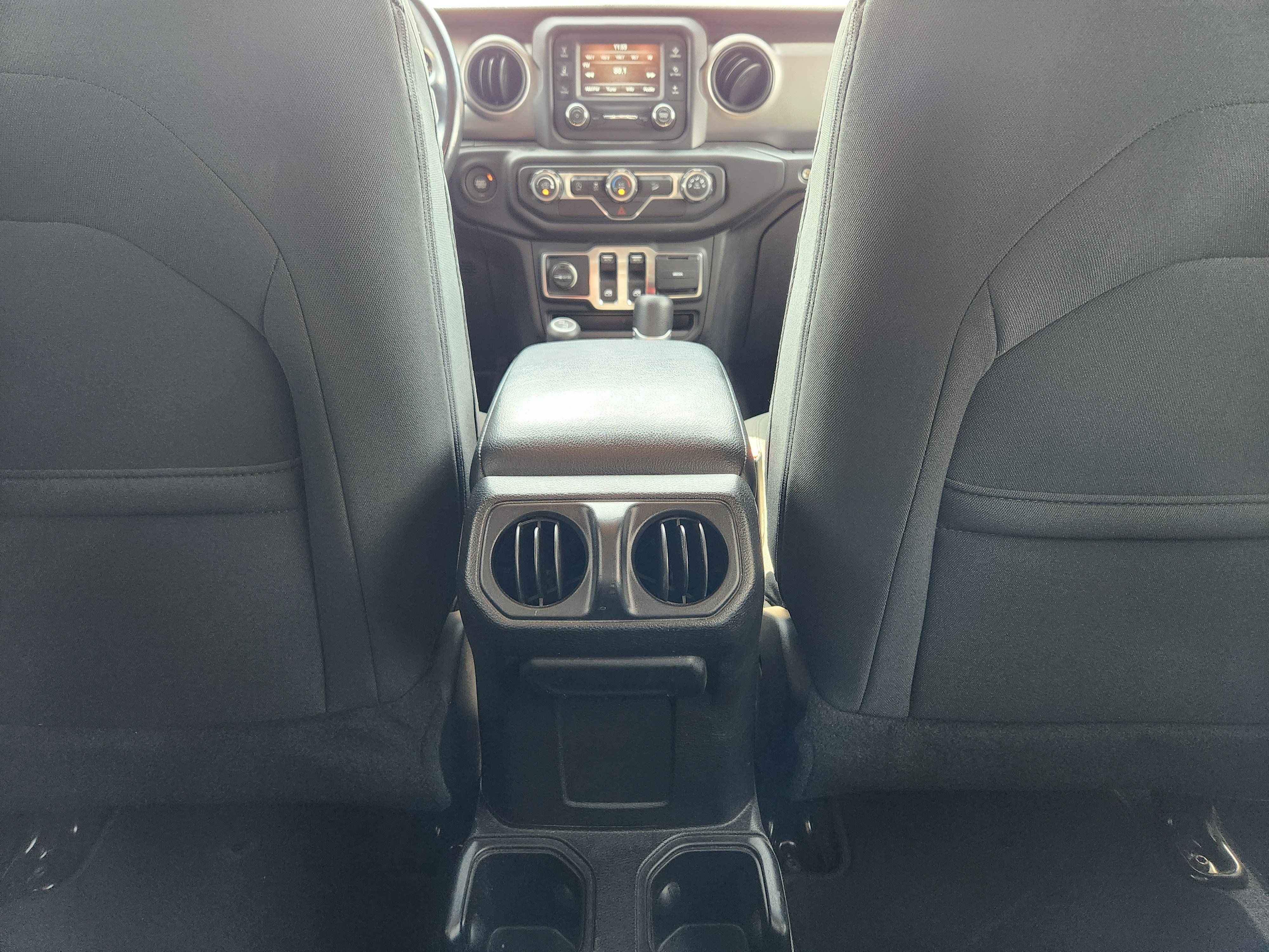 Used 2019 Jeep Wrangler Sport AWD/4WD image 13