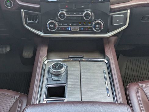 Used 2022 Ford Expedition Max Limited RWD image 20