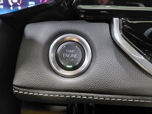 Used 2024 Chevrolet Colorado LT w/ LT Convenience Package III image 38