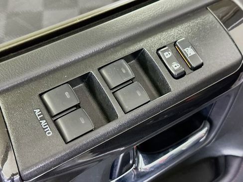 Used 2020 Toyota 4Runner TRD Off-Road image 19