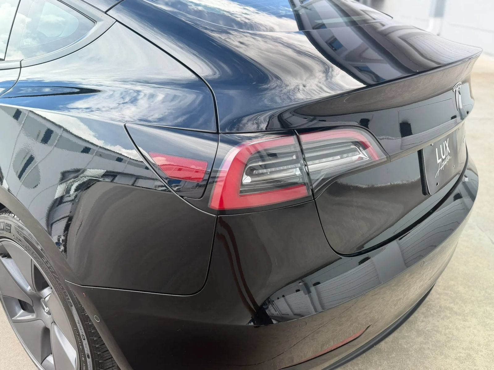 Used 2022 Tesla Model 3 Long Range AWD/4WD image 12