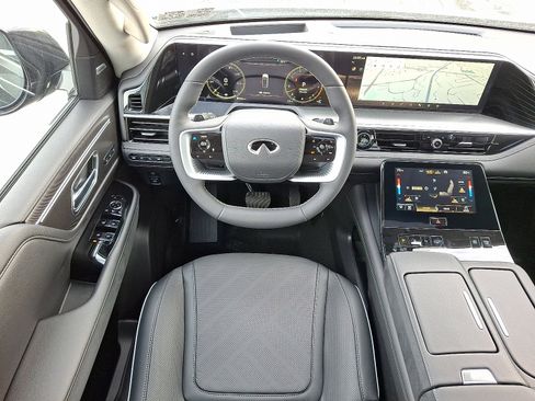 New 2026 INFINITI QX80 Luxe image 8