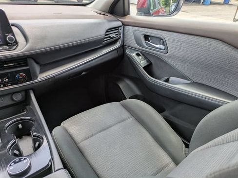 Used 2023 Nissan Rogue SV AWD/4WD image 18