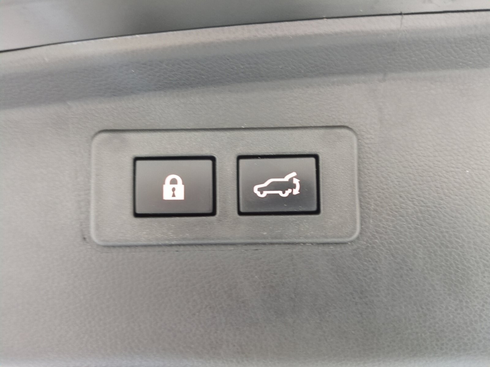 Certified 2025 Subaru Outback Premium w/ Popular Package #1A AWD/4WD image 15