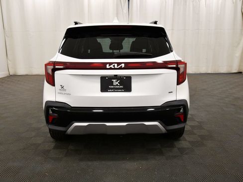 Certified 2024 Kia Seltos EX AWD/4WD image 6