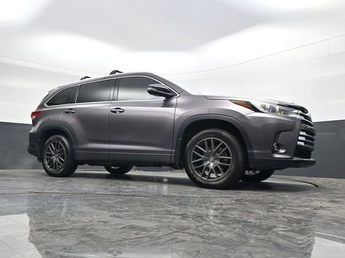 Used 2019 Toyota Highlander Limited Platinum image 27