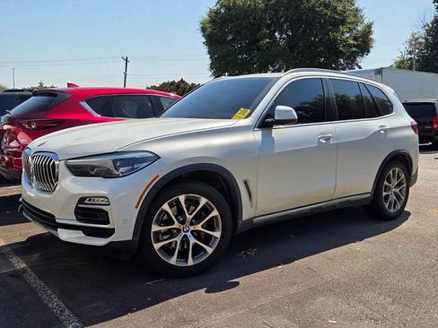 Used 2019 BMW X5 xDrive40i w/ Premium Package 2 AWD/4WD image 2