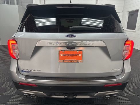 Used 2022 Ford Explorer Platinum w/ Equipment Group 601A AWD/4WD image 8