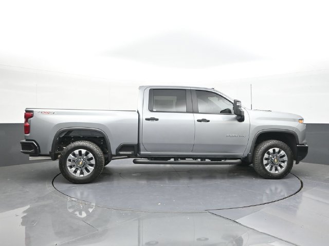 New 2026 Chevrolet Silverado 2500 Custom w/ Custom Value Package AWD/4WD image 12
