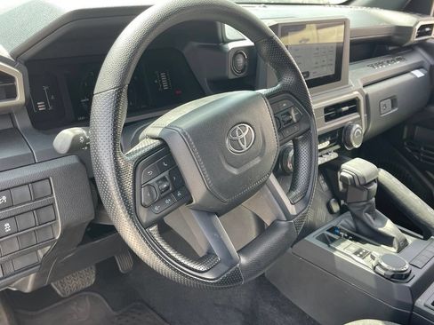 Used 2026 Toyota Tacoma SR AWD/4WD image 7