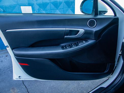 Used 2025 Hyundai Sonata SEL FWD image 11