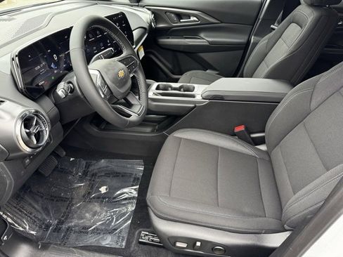 New 2026 Chevrolet Equinox EV LT image 5