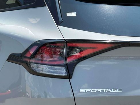 Used 2024 Kia Sportage X-Line AWD/4WD image 9