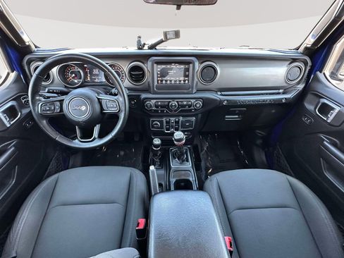 Used 2018 Jeep Wrangler Unlimited Sport S AWD/4WD image 7