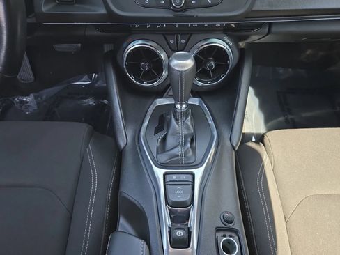 Used 2017 Chevrolet Camaro LT RWD image 18