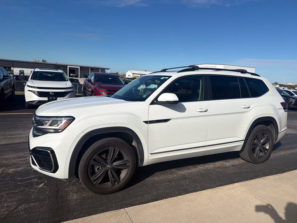 Used 2021 Volkswagen Atlas SE w/ Panoramic Sunroof Package AWD/4WD image 2