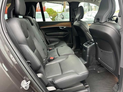 Certified 2023 Volvo XC90 T8 Plus image 20