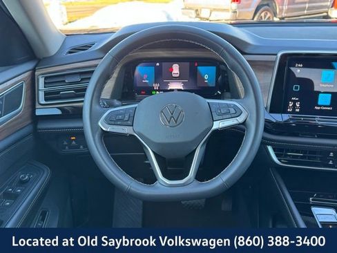 Certified 2024 Volkswagen Atlas SE image 19