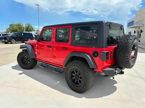 Used 2019 Jeep Wrangler Unlimited Sport AWD/4WD image 4