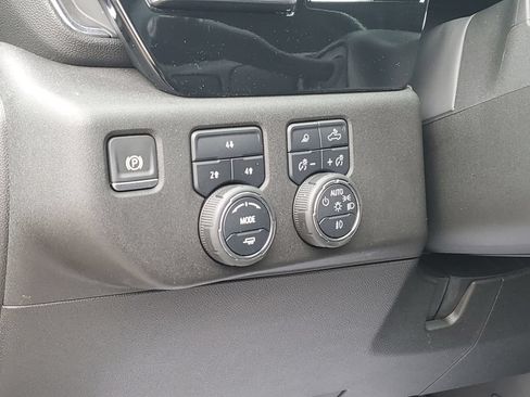 Used 2025 Chevrolet Silverado 2500 LT w/ All Star Edition AWD/4WD image 10