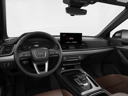 Certified 2025 Audi Q5 2.0T Premium AWD/4WD image 3