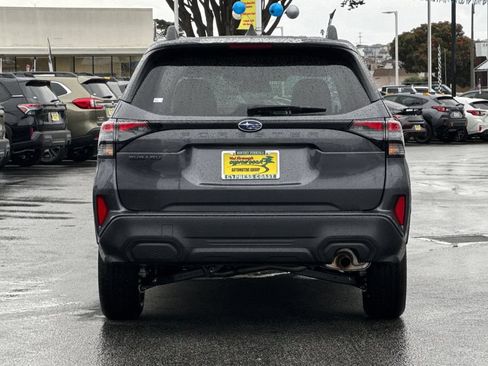 Used 2026 Subaru Forester Premium AWD/4WD image 5