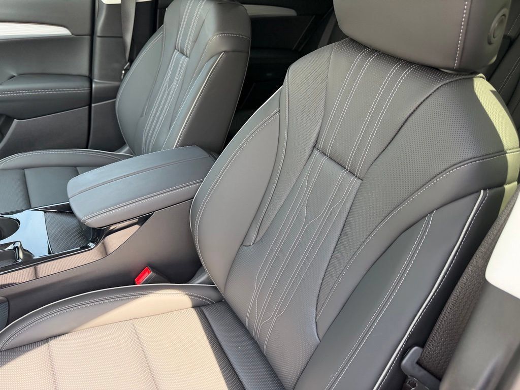 New 2026 Buick Envision Avenir AWD/4WD image 14
