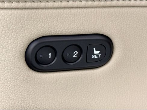 Used 2018 Acura ILX w/ Technology Plus Package image 33