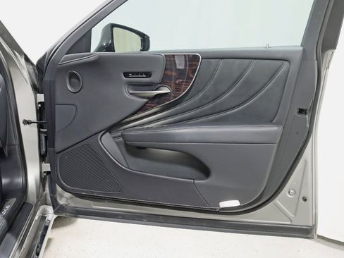 Used 2021 Lexus LS 500 AWD w/ Luxury Package image 35