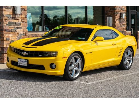 Used 2010 Chevrolet Camaro SS RWD image 7