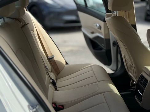 Used 2019 BMW 330i Sedan image 17