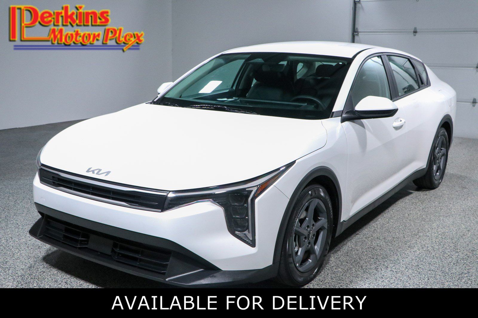 Used 2025 Kia K4 FWD image 1