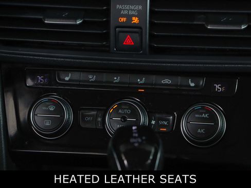 Used 2024 Volkswagen Jetta SE image 20