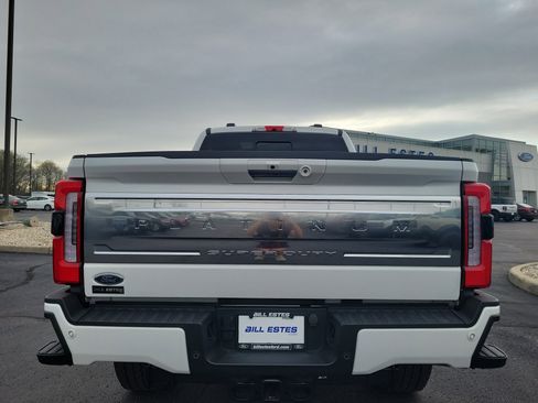 Used 2024 Ford F250 Platinum image 3