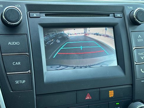 Certified 2017 Toyota Camry LE FWD image 18