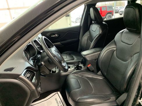 Used 2019 Jeep Cherokee Limited w/ Luxury Group AWD/4WD image 20