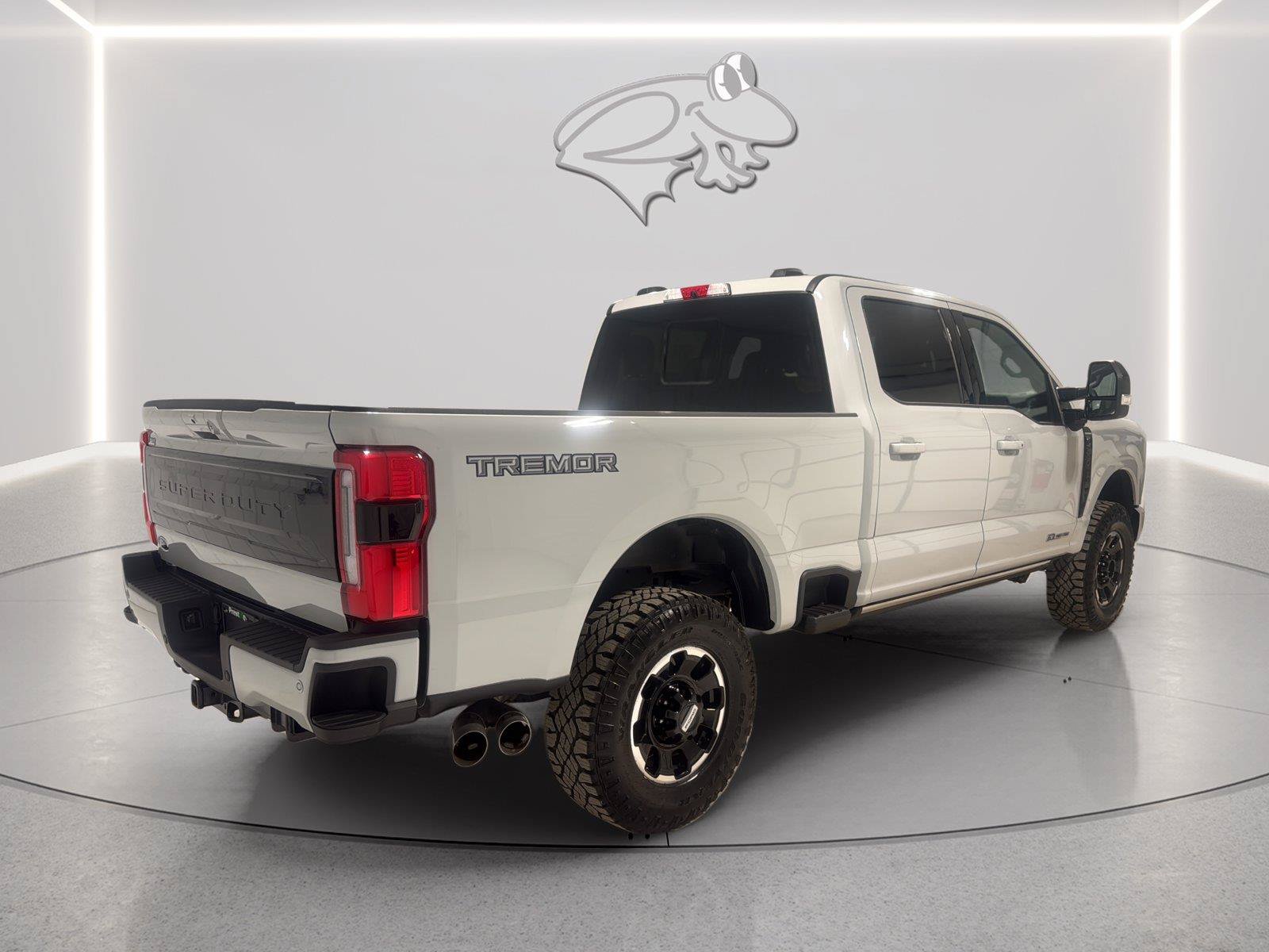 Certified 2026 Ford F250 Platinum w/ Tremor Off-Road Package AWD/4WD image 6