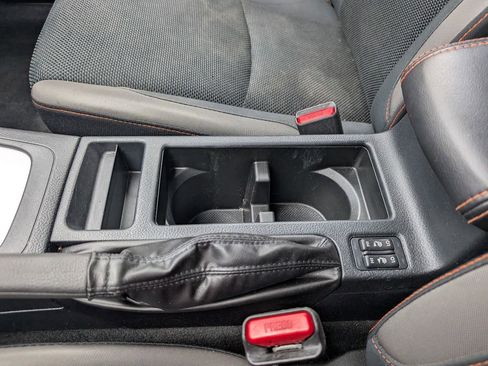 Used 2017 Subaru Crosstrek 2.0i Premium AWD/4WD image 25